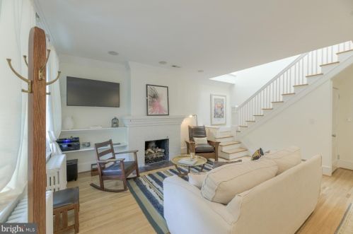 117 Peyton St, Alexandria VA 22314-2723 exterior