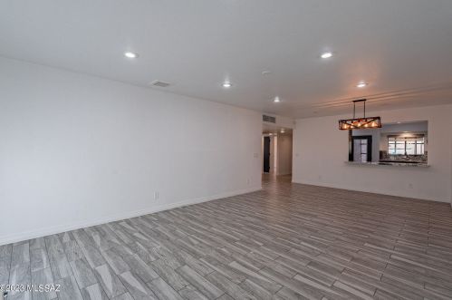 9814 1st St, Tucson AZ  85748-1950 exterior