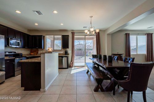 7300 Heartwood Dr, Tucson AZ  85756-6109 exterior