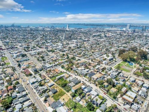 324 28th St, San Diego CA  92102-3125 exterior