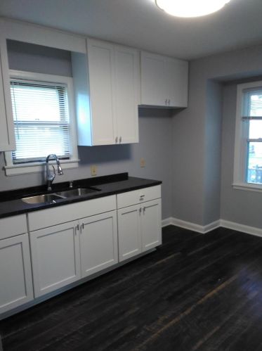 3750 37th St, Milwaukee, WI 53216-3008