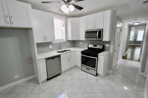 8620 Carpenter St, Chicago IL  60620-3311 exterior