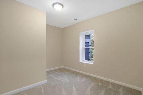 690 Dameron Cir, Atlanta GA 30311-2246 exterior