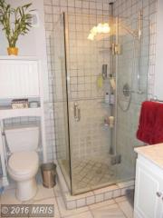 6824 Lemon Rd, Mc Lean VA  22101-5423 exterior