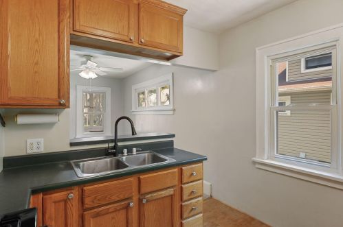 1012 6 St, Saint Paul MN 55106-4609 exterior