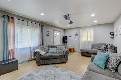 2015 94, Milwaukee WI 53227-1403 exterior