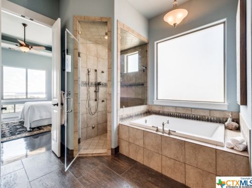 1009 Bluewater Pl, Spring Branch TX 78070-5485 exterior