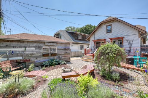 2338 61, Milwaukee WI 53219-2135 exterior