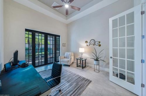 5934 Hammock Is Cir, Naples FL 34119-4649 exterior