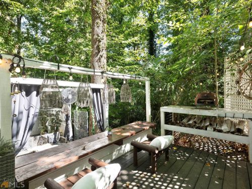 2671 Caldwell Rd, Atlanta GA exterior