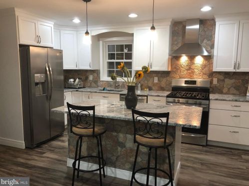 855 Contention Ln, Berwyn PA  19312-1119 exterior