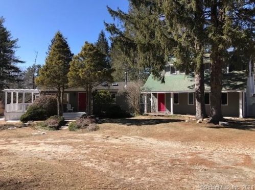 5048 Hartford Pike Ext, Killingly, CT 06241-1829