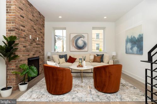 808 Fitzwater St, Philadelphia PA 19147-2808 exterior