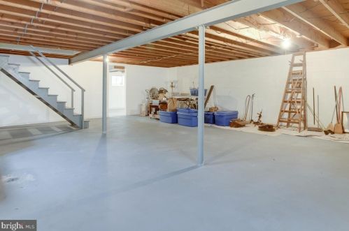 1002 Cliftonbrook Ln, Silver Spring MD 20905-3709 exterior