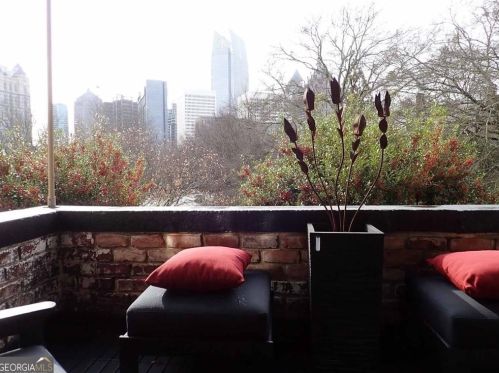 124 Lafayette Dr, Atlanta GA 30309-3345 exterior