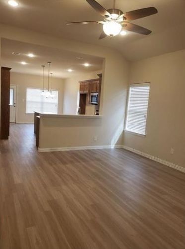 727 Morton St, Denison TX  75020-2215 exterior