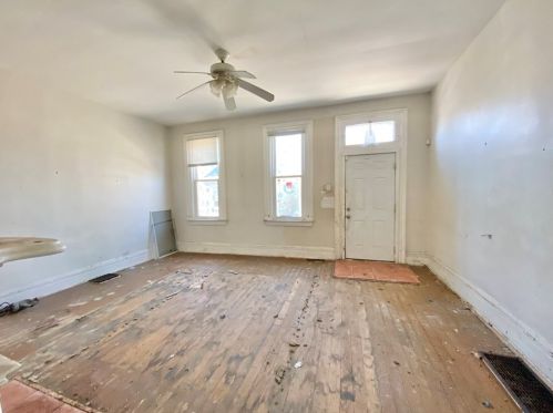 1311 Lowrie St, Pittsburgh PA 15212-4325 exterior