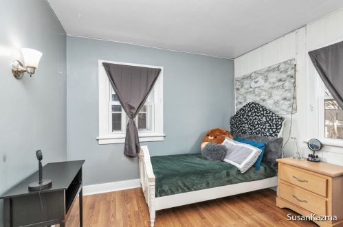 1131 Seneca St, Wyoming MI exterior