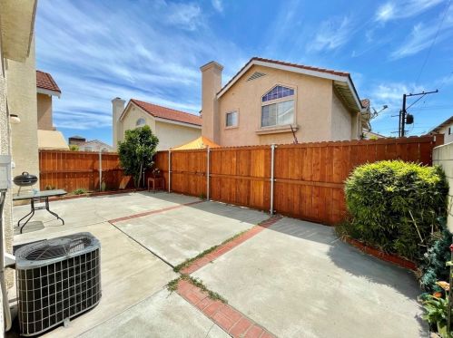 17035 Clark Ave, Bellflower CA 90706-2230 exterior