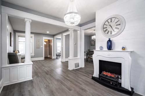 2524 Becher St, Milwaukee WI  53215-2521 exterior