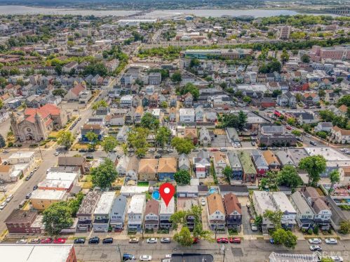 343 Neville St, Perth Amboy NJ  08861-3344 exterior