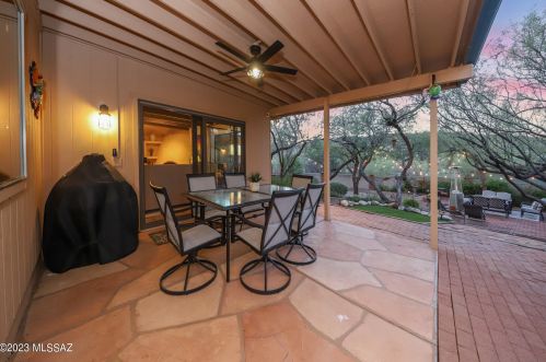 3865 Tanuri Dr, Tucson AZ 85750-1939 exterior