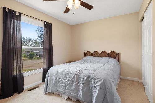 2625 Midland Rdg Dr, Saint Louis MO 63114-1232 exterior