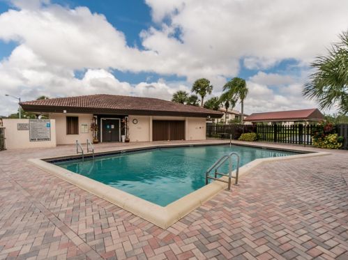 7956 Eastlake Dr, Boca Raton FL 33433-1428 exterior