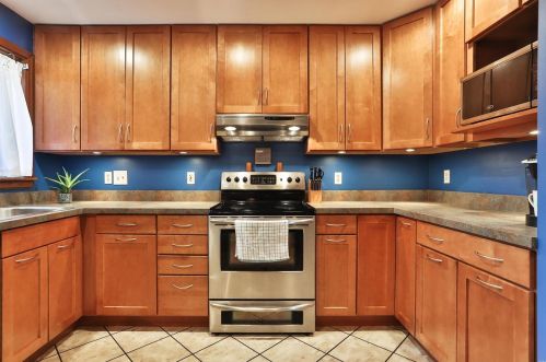 5321 Staely Ave, Saint Louis MO 63123-3652 exterior