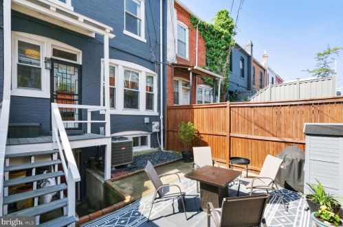 150 U St, Washington DC 20001-1621 exterior