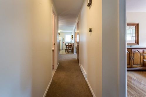 6 Caroline Dr, Milford CT 06461-2715 exterior