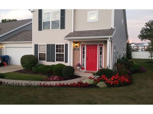 8609 Emerald Oval, Cleveland, OH 44138-4209