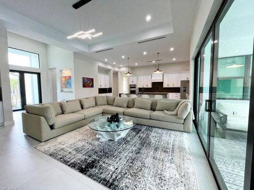 739 23 St, Naples FL 34117-1829 exterior