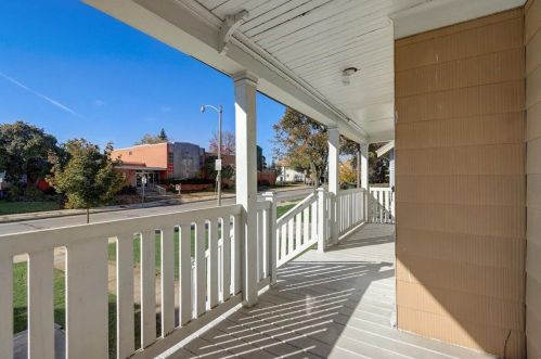 2024 55, Milwaukee WI 53220-2045 exterior