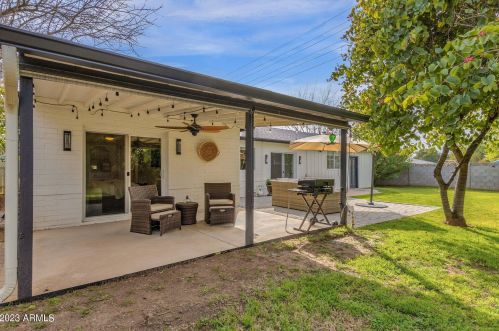 6704 11th St, Phoenix AZ  85014-1028 exterior