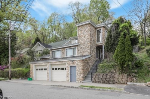 14 Halsted St, Verona, NJ 07044-1214