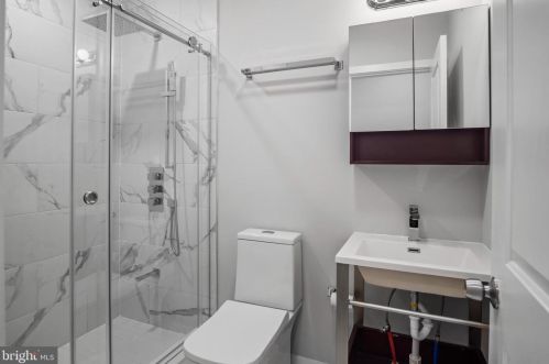 1945 Marshall St, Philadelphia PA 19122-1405 exterior