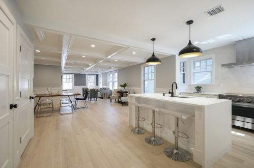 613 6th St, Boston, MA 02127-3129