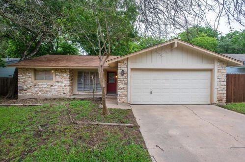 10425 Firethorn Ln, Austin TX  78750-1740 exterior
