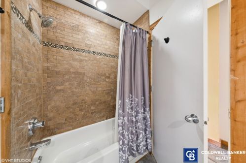 732 Financial Pl, Chicago IL  60605-1708 exterior