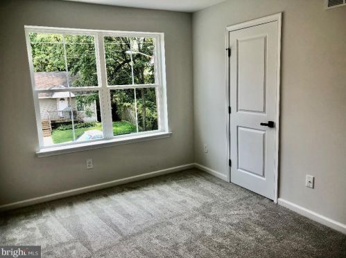 1007 West Ave, New Castle DE 19720-6233 exterior