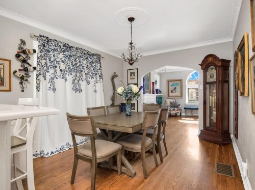 6423 Murdoch Ave, Saint Louis MO 63109-2656 exterior