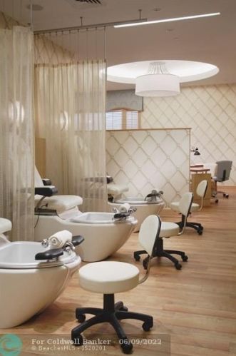 7802 Lakeside Blvd, Boca Raton FL  33434-6279 exterior