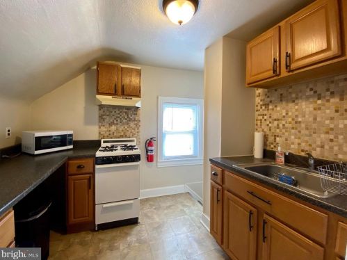 308 Cooper St, Camden NJ 08108-2223 exterior