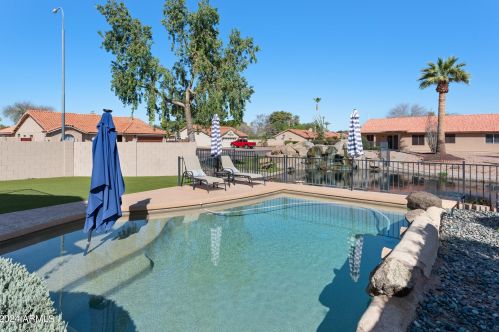 201 Crosscreek Dr, Chandler AZ 85225-8918 exterior