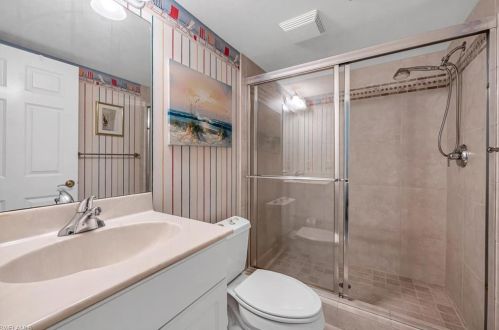 705 10th St, Naples FL 34102-9329 exterior