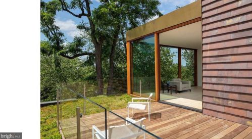 3131 Chain Brg Rd, Washington DC 20016-3301 exterior