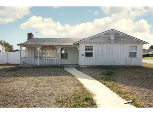 902 Elm St, Brea, CA 92821-6622