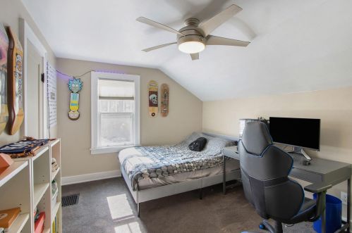 2020 Grand Ave, Kalamazoo MI 49006-4306 exterior