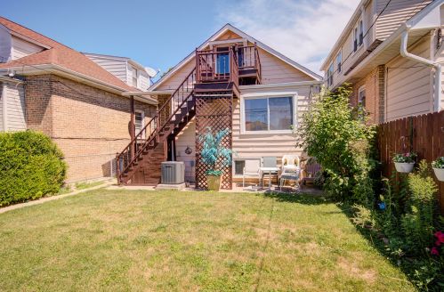 3012 Luna Ave, Chicago IL  60641-4846 exterior